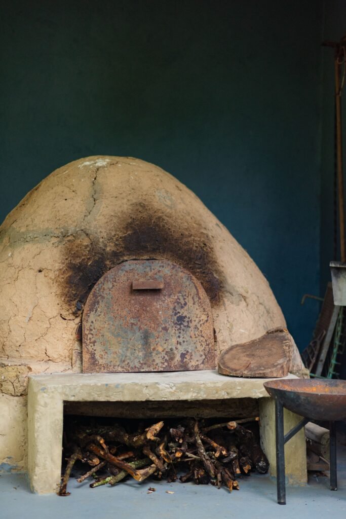 horno de leña en rivabella ecolodge